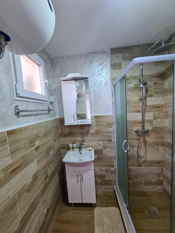 Apartmani Kuljanin Donji Milanovac Exterior photo
